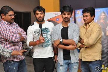 Ladies and Gentlemen Movie Special Show Photos